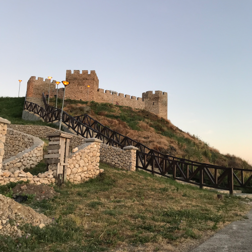 ...und Junior Beraterin Marija Mirkovic besuchte die Festung Ram an der Donau in Ostserbien, die im 15. Jahrhundert von den Osmanen erbaut wurde.