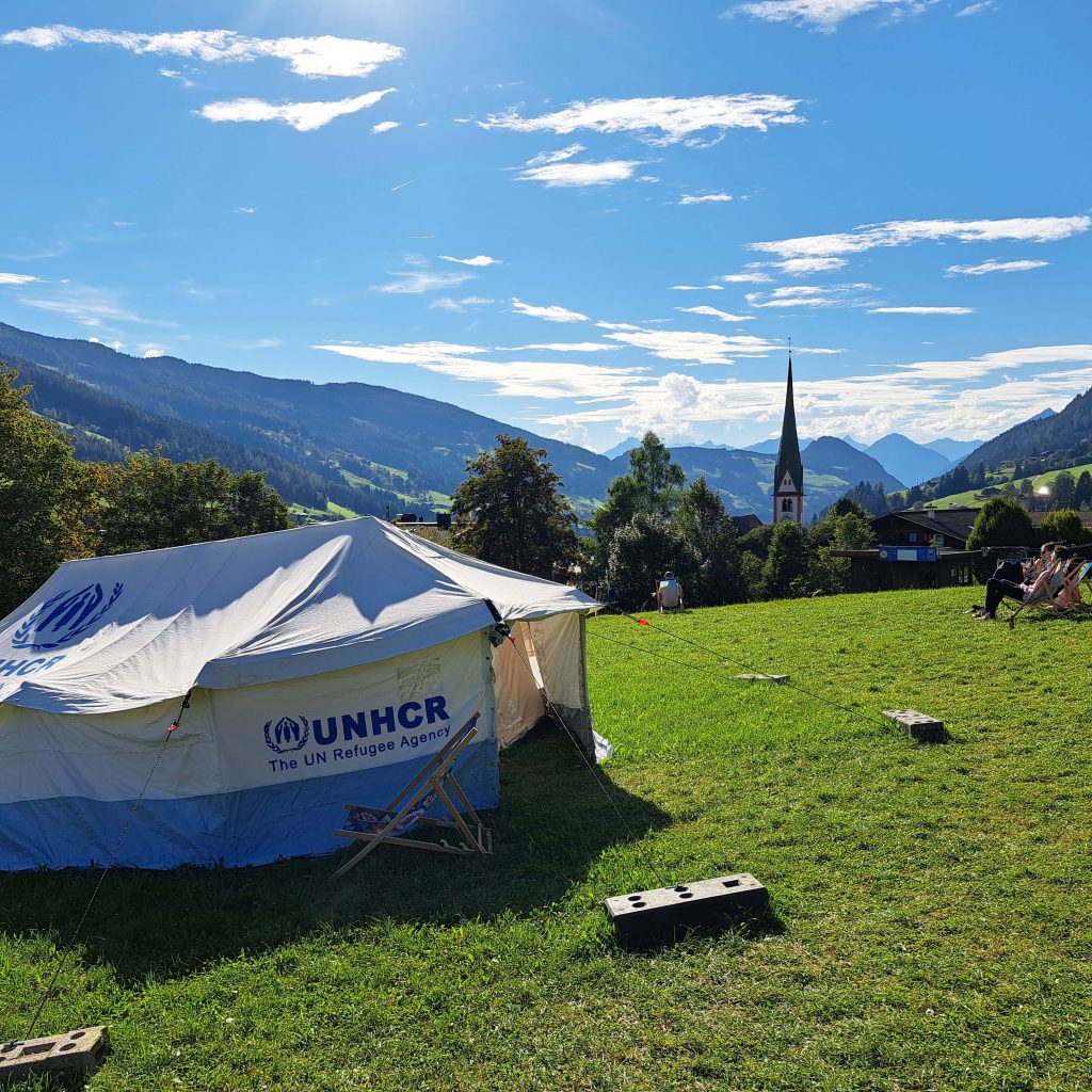 Zwischendurch heißt es auch immer wieder frische Luft schnappen und den schönen Ausblick über das Alpbach-Tag genießen.
