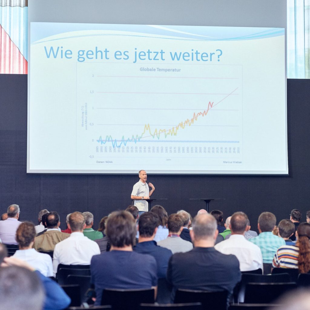 Foto von der Bühne des EMC-Kongress in Linz ©EMC